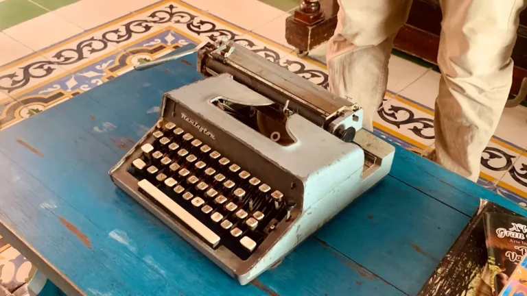 Maquina de escribir Gabo